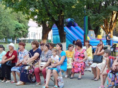 В парке им. Симикина состоялся яркий праздник 